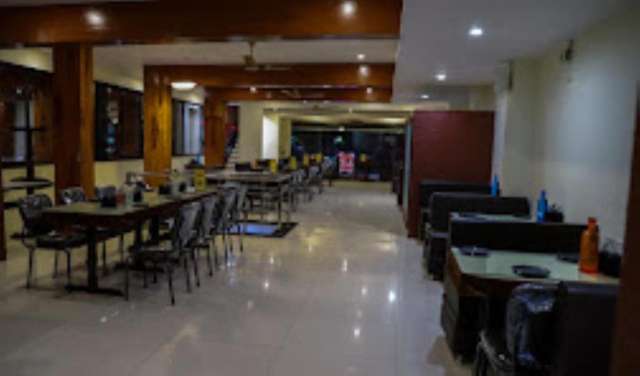 Hotel Vaibhav,Akola Exterior photo